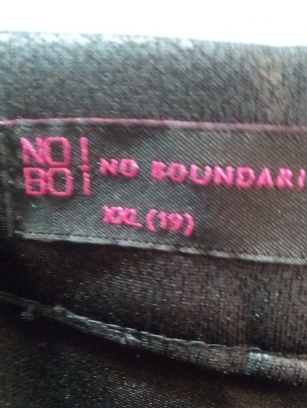 NO BOUNDARIES FAUX LEATHER JEGGINGS - Picture 8 of 10